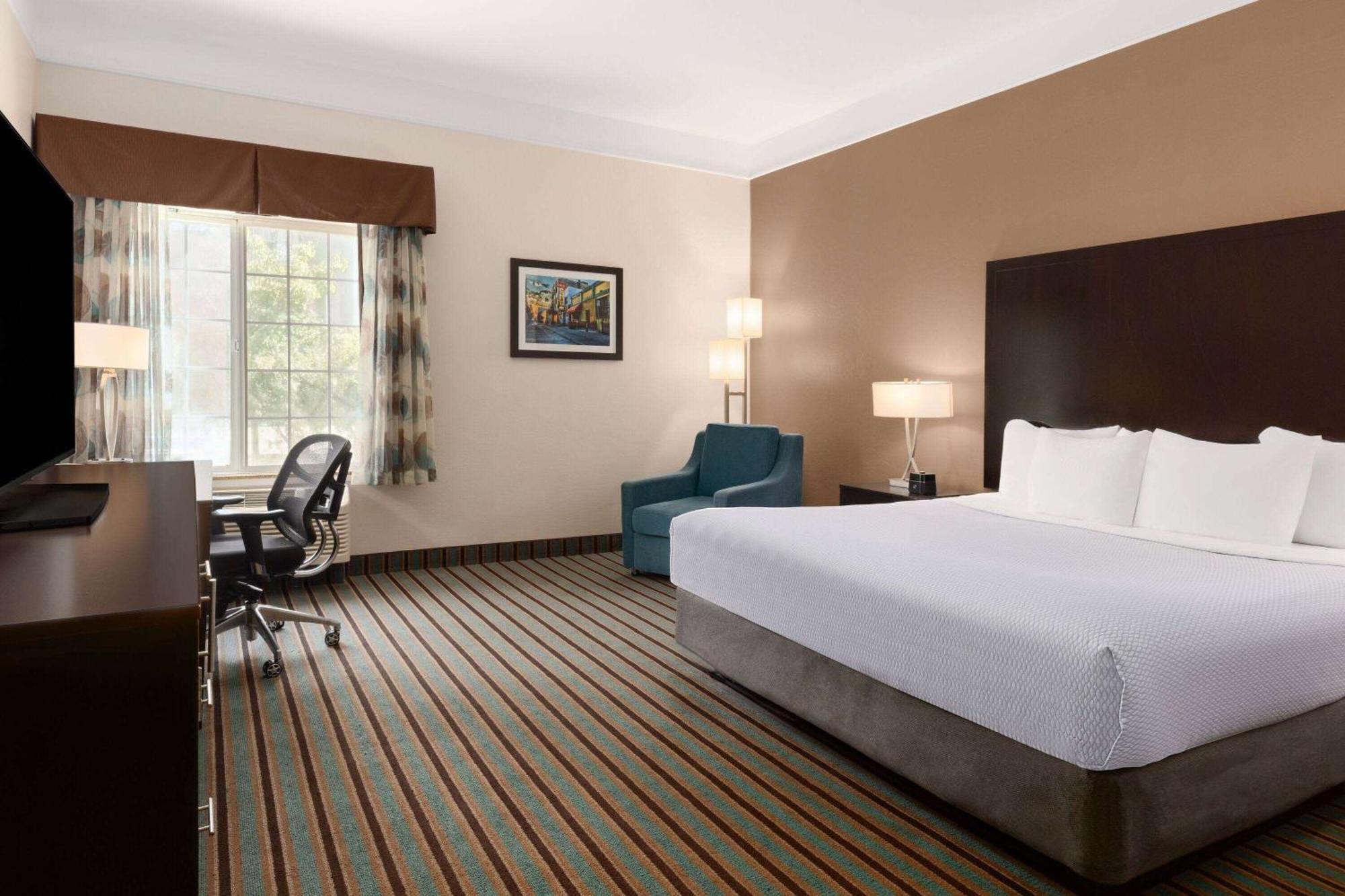 Hotel La Quinta By Wyndham Bakersfield North Exteriér fotografie