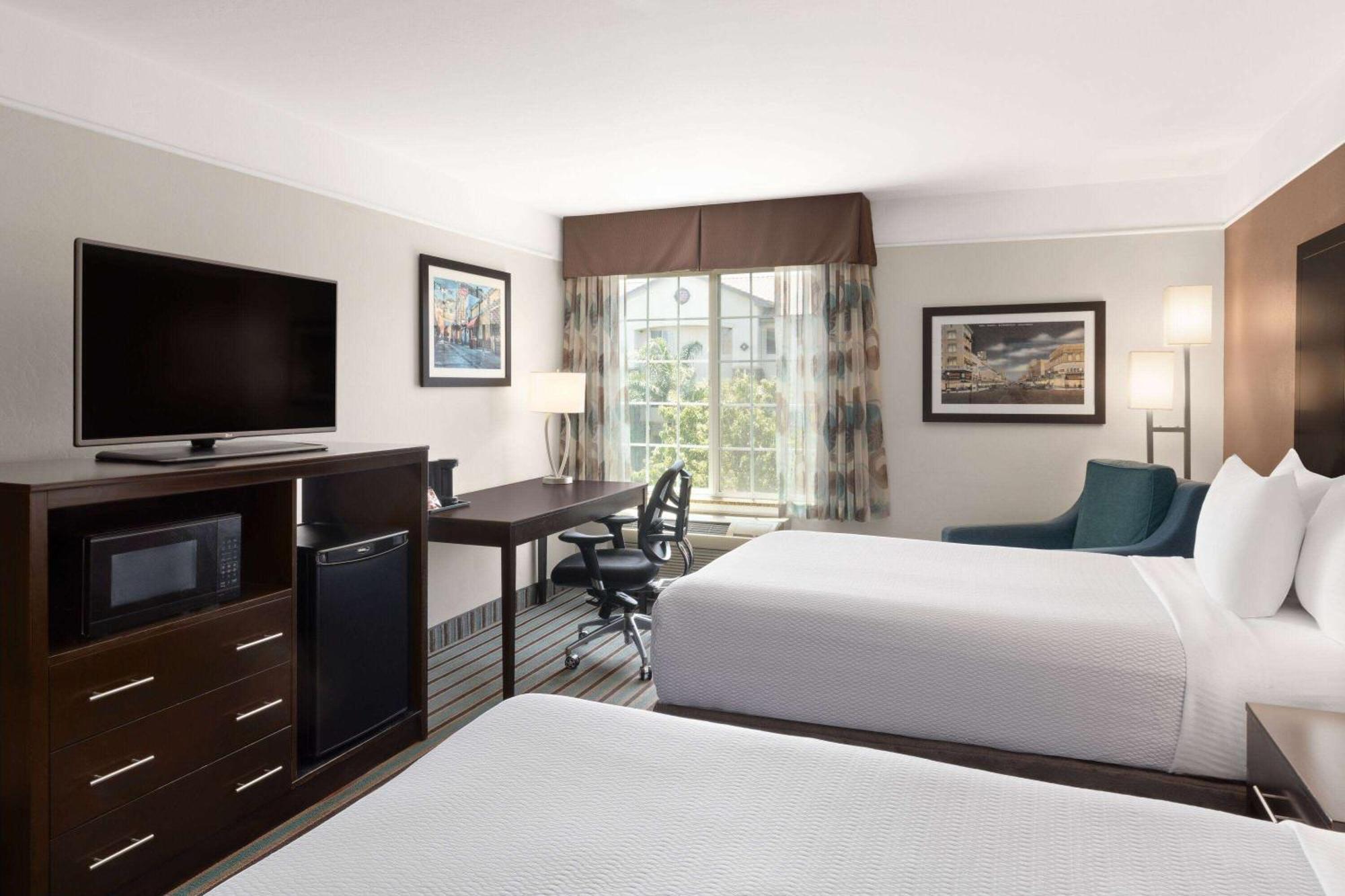 Hotel La Quinta By Wyndham Bakersfield North Exteriér fotografie